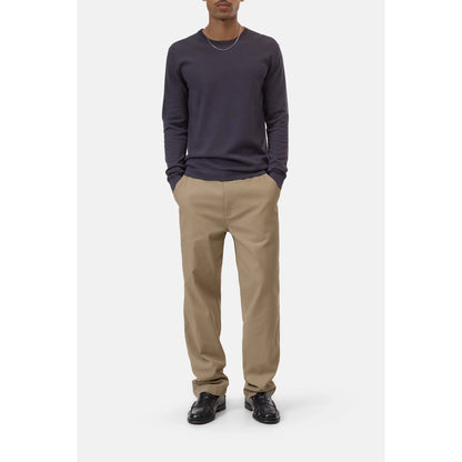 Men's black cotton jumper by Closed Men's, featuring a classic crew neck and comfortable fit in magma black color.
