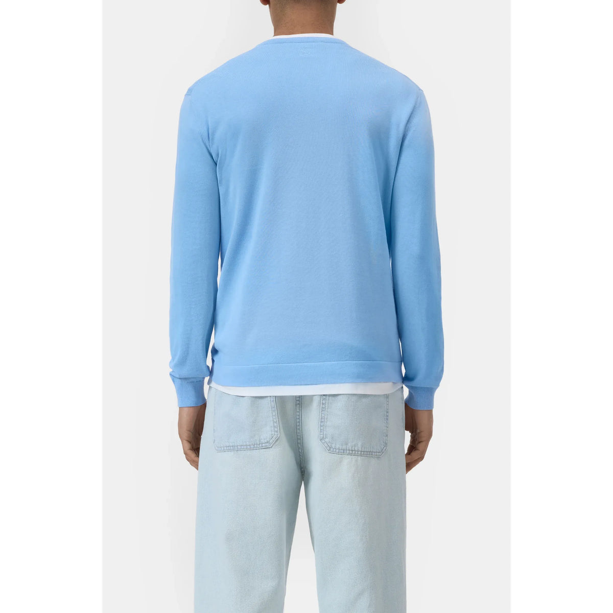 Men's sky blue cotton jumper from Closed Men's, featuring a comfortable fit and soft knit fabric.