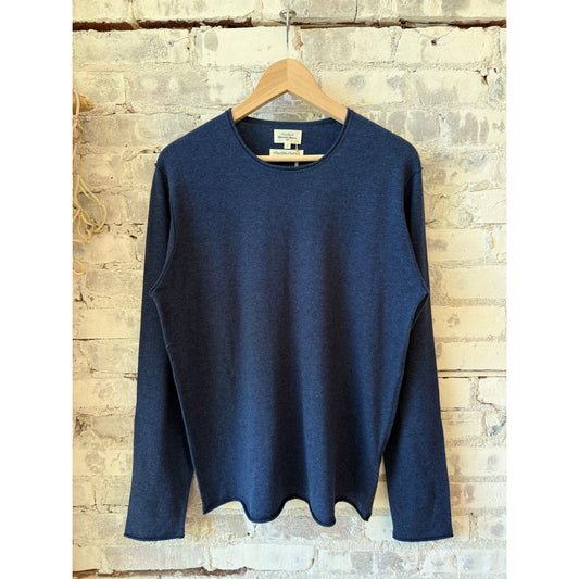 Men's Hartford Crew Knitted Pullover in indigo, featuring a cozy knit fabric and classic crew neck design.