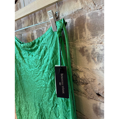 Women's crinkle skirt by Brazeau Tricot in Mojito color, featuring a textured, flowy fabric perfect for casual and summer wear.