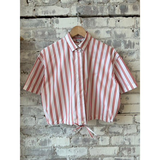 Women's cropped cotton poplin shirt by Aspesi in red stripe, showing the fitted style and classic pattern.