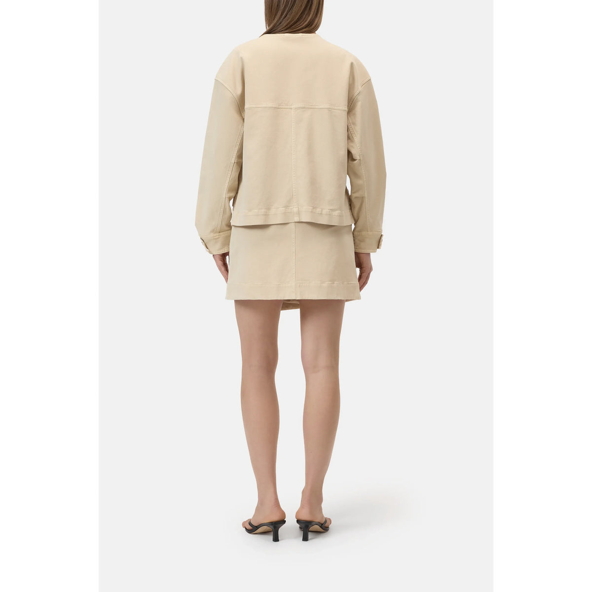 Women's cropped utility jacket in camel beige by Closed, featuring a stylish, functional design with multiple pockets.