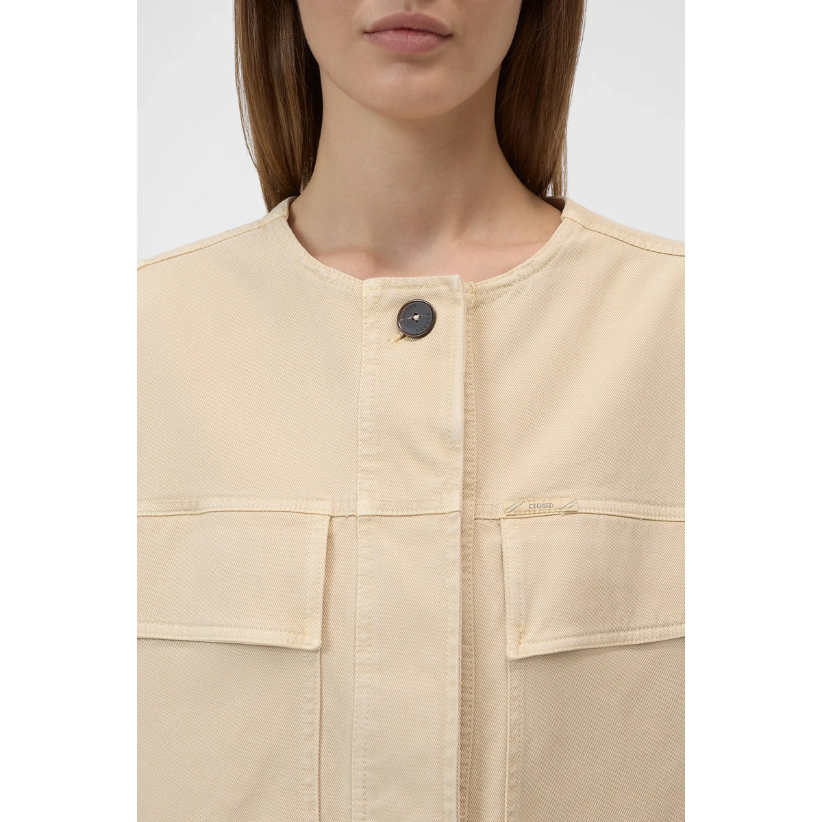 Women's Cropped Utility Jacket in camel beige by Closed, featuring a stylish, functional design with multiple pockets and a modern silhouette.
