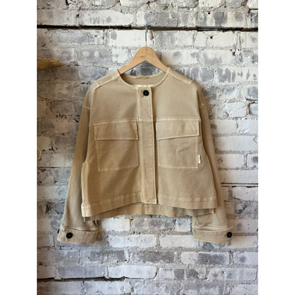 Women's Camel Beige Cropped Utility Jacket by Closed, featuring a stylish, functional design with multiple pockets.