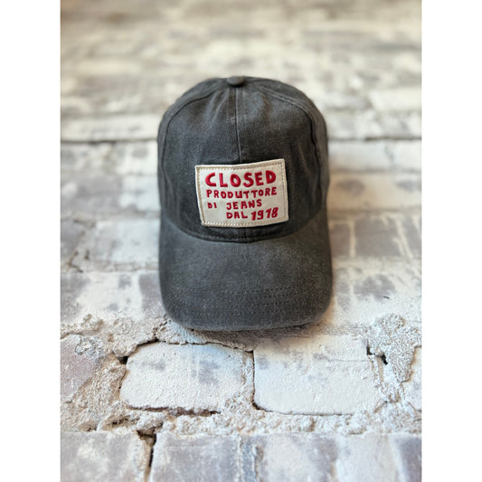 Men's faded black denim cap by Closed Men's, showcasing a stylish casual accessory with a curved brim and adjustable strap.