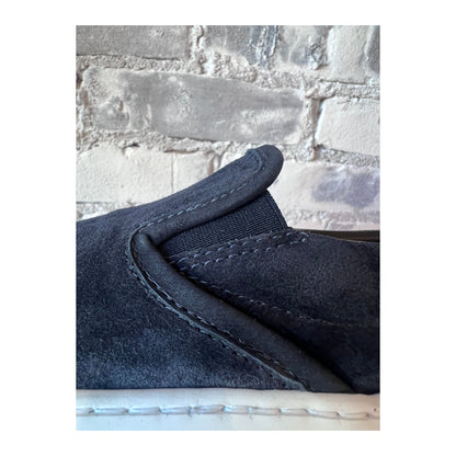 Men's navy Garda Suede Low Slip-On shoes by Diemme, showcasing the stylish slip-on design and smooth suede texture.
