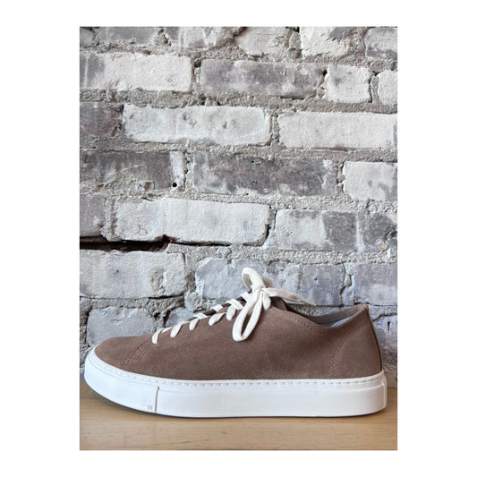 Loria Suede Low Sneaker - Taupe - DUNE + SALT