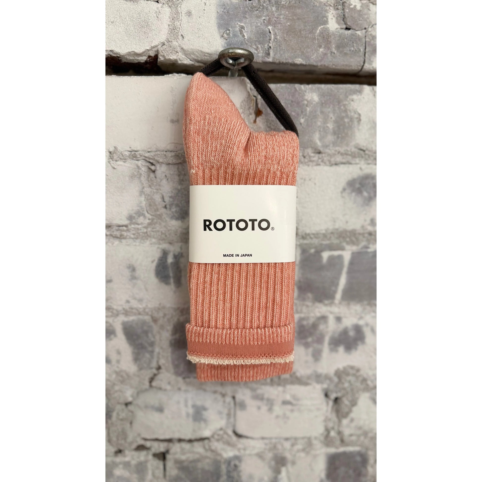 Men's double face organic cotton mini crew socks in salmon color by Rototo, showcasing soft fabric and stylish design.