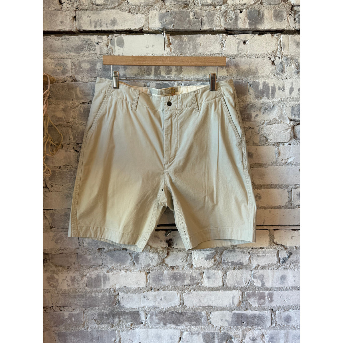 Men's Relwen Flyweight Flex Shorts 8.5 inches in driftwood color, featuring lightweight fabric and relaxed fit.