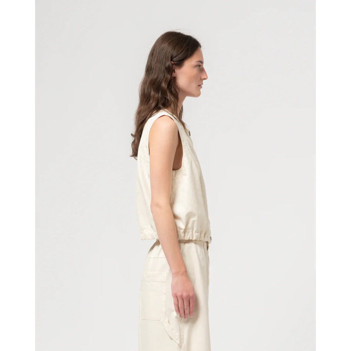Women's G.O.D. Cotton-Linen Veston in wheat color, featuring a stylish, lightweight sleeveless blazer from Girls of Dust.