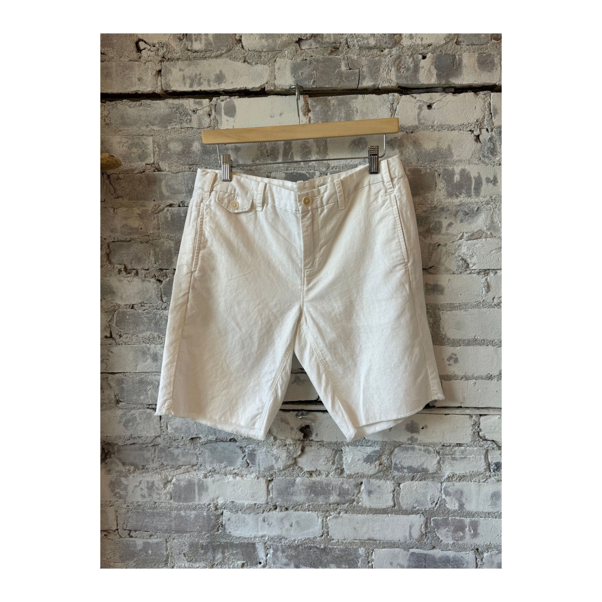 Women's white kite flying shorts by G1 Women's, lightweight and comfortable for outdoor activities and casual wear.