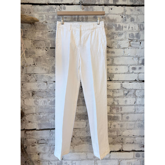 Women's white Garment-Dyed Compact Slub Linen Trousers by Aspesi displayed on a model.