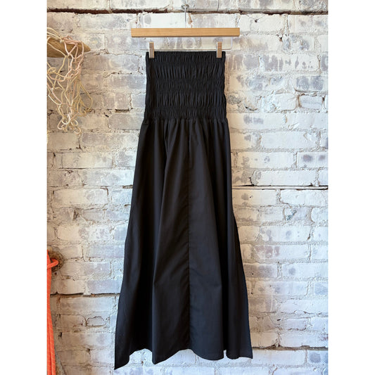 Women's black gathered skirt by Closed, stylish and comfortable with a textured, ruched design ideal for versatile outfits.