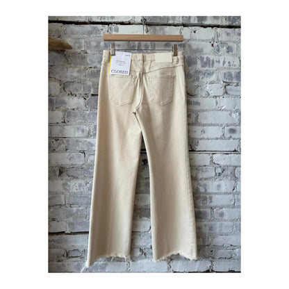 Ivory women's Gillan Comfort Stretch Jean by Closed Women's, showing a relaxed fit and classic five-pocket design.