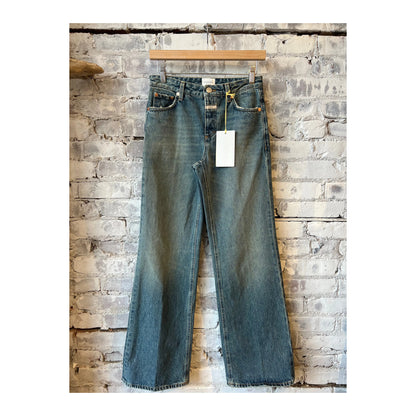 Mid blue Gillan Wide Jean for women by Closed Women's, showing the relaxed fit and classic denim texture.