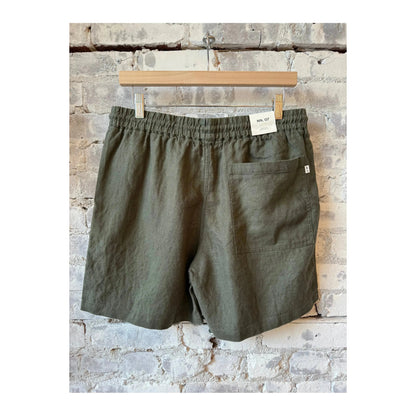 Men's NN07 Gregor casual linen shorts with drawstring in croc green, featuring a relaxed fit and lightweight breathable fabric.