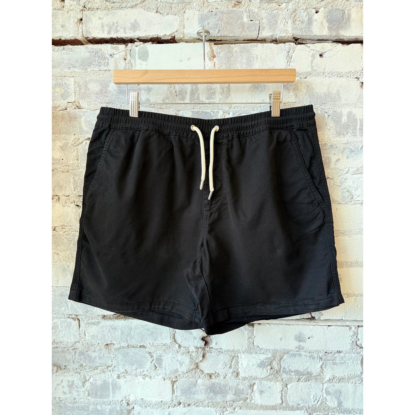 Men's black Gregor Lyocell blend shorts by NN07, showcasing a relaxed fit with a casual waistband and stylish design.