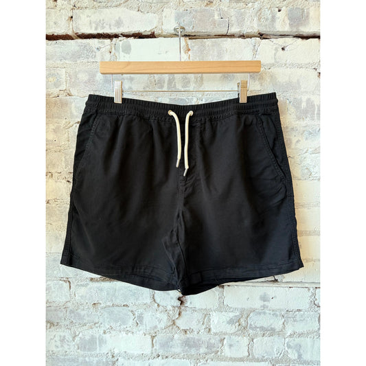 Men's black Gregor Lyocell blend shorts by NN07, showcasing a relaxed fit with a casual waistband and stylish design.