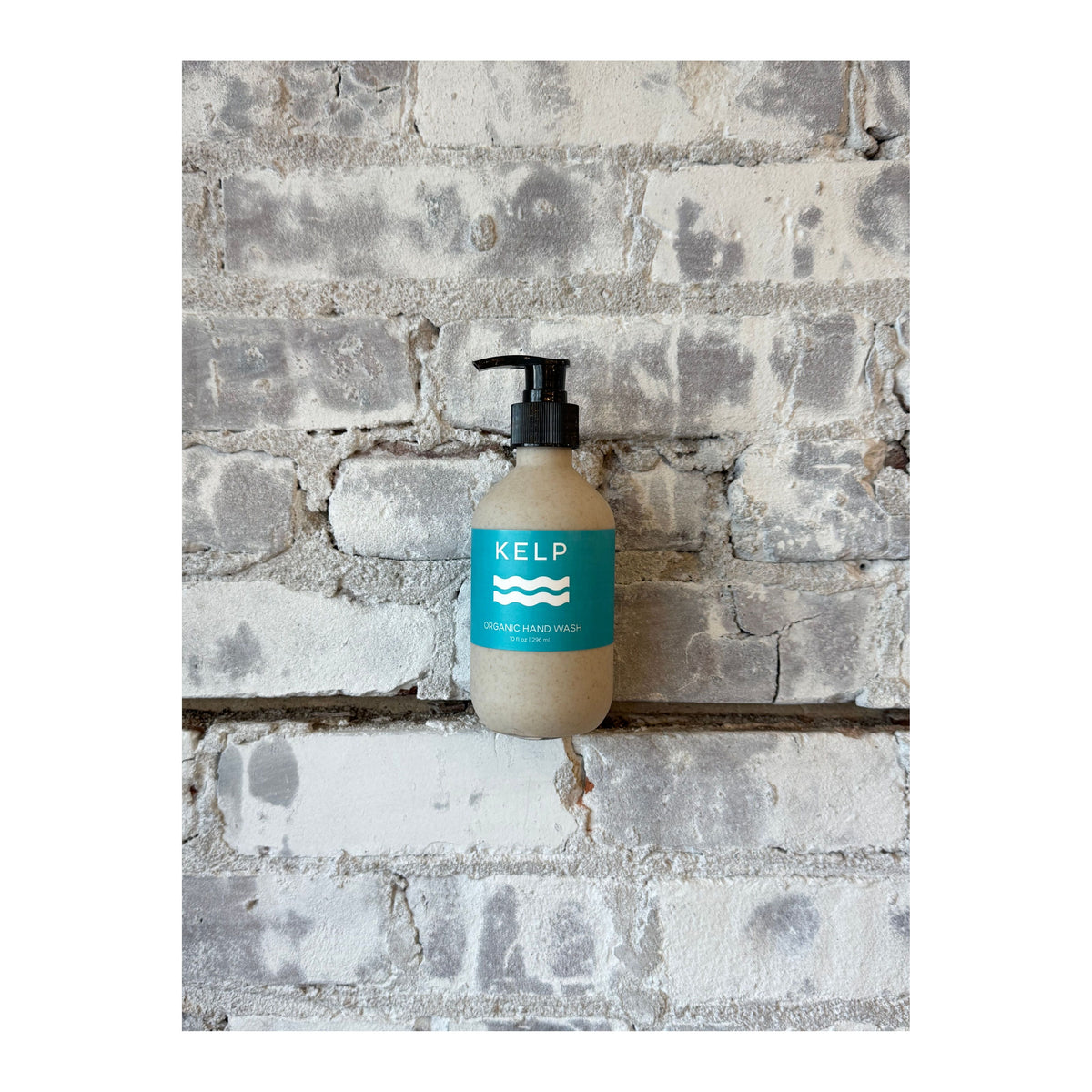 Kalastyle Soap Co. Hallo Iceland Kelp Liquid Hand Soap in a clear pump bottle with natural kelp extract visible.
