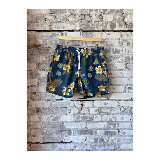 Hibiscus Printed Recycle Nylon Swim Trunks - Navy - DUNE + SALT