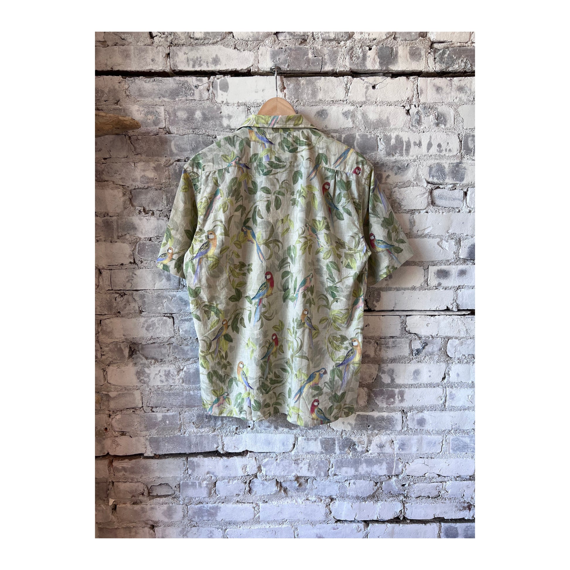 Men's Hartford Palm Mc Shirt in Sand, casual short-sleeve men's shirt with palm print, relaxed fit, perfect for warm weather.