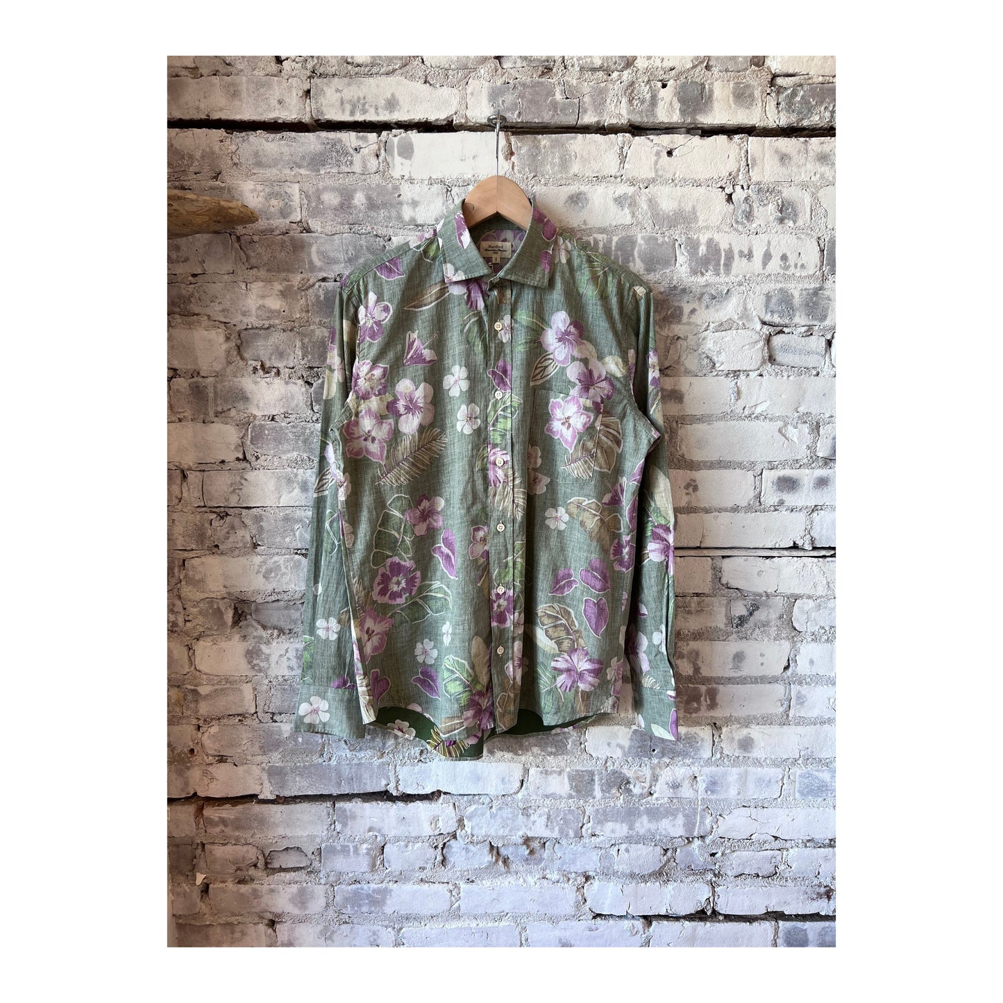 Men's Hartford Hawaiian print cotton shirt in army green featuring a vibrant tropical floral pattern.