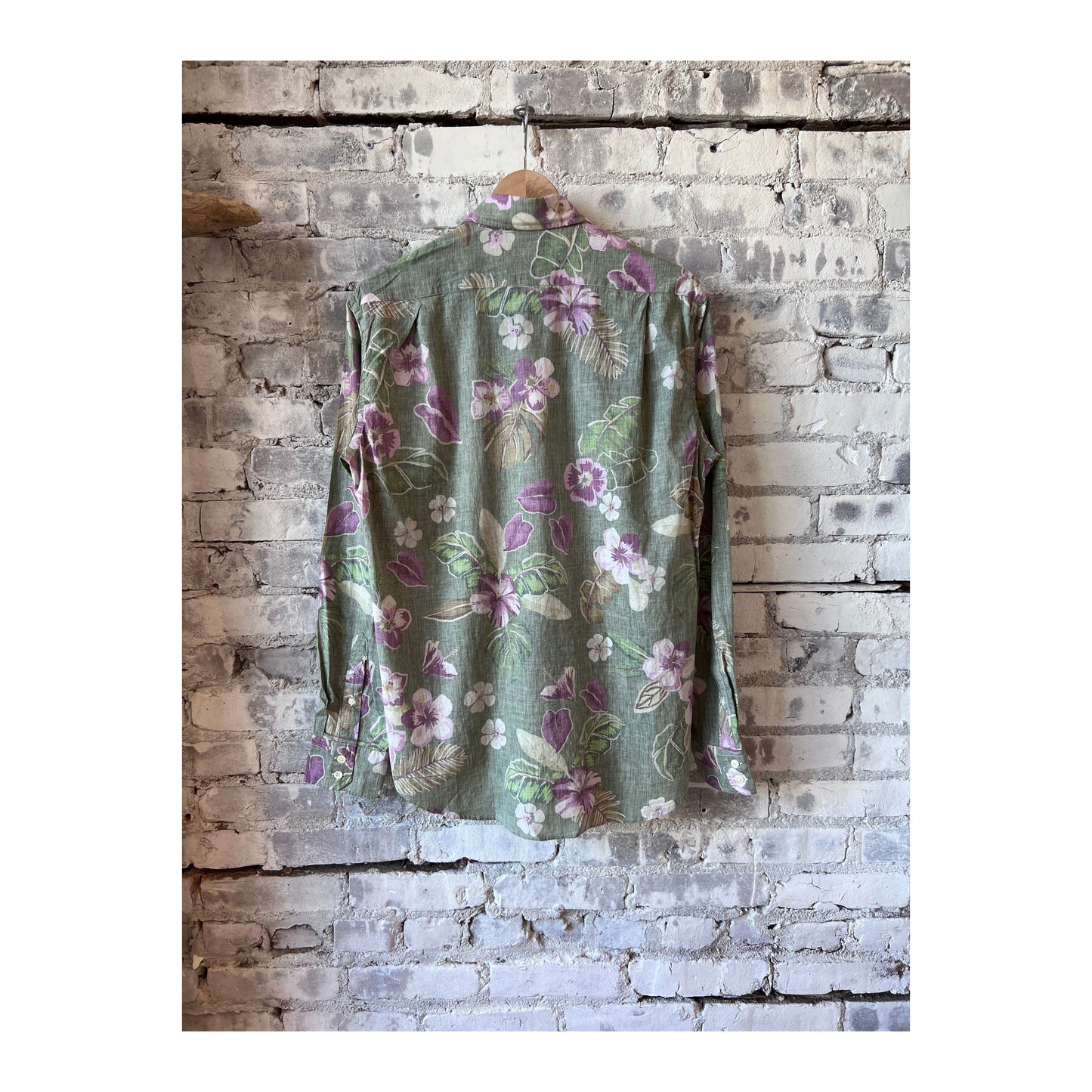 Hartford Men's Paul Hawaiian print cotton shirt in army green, featuring a vibrant floral Hawaiian design.