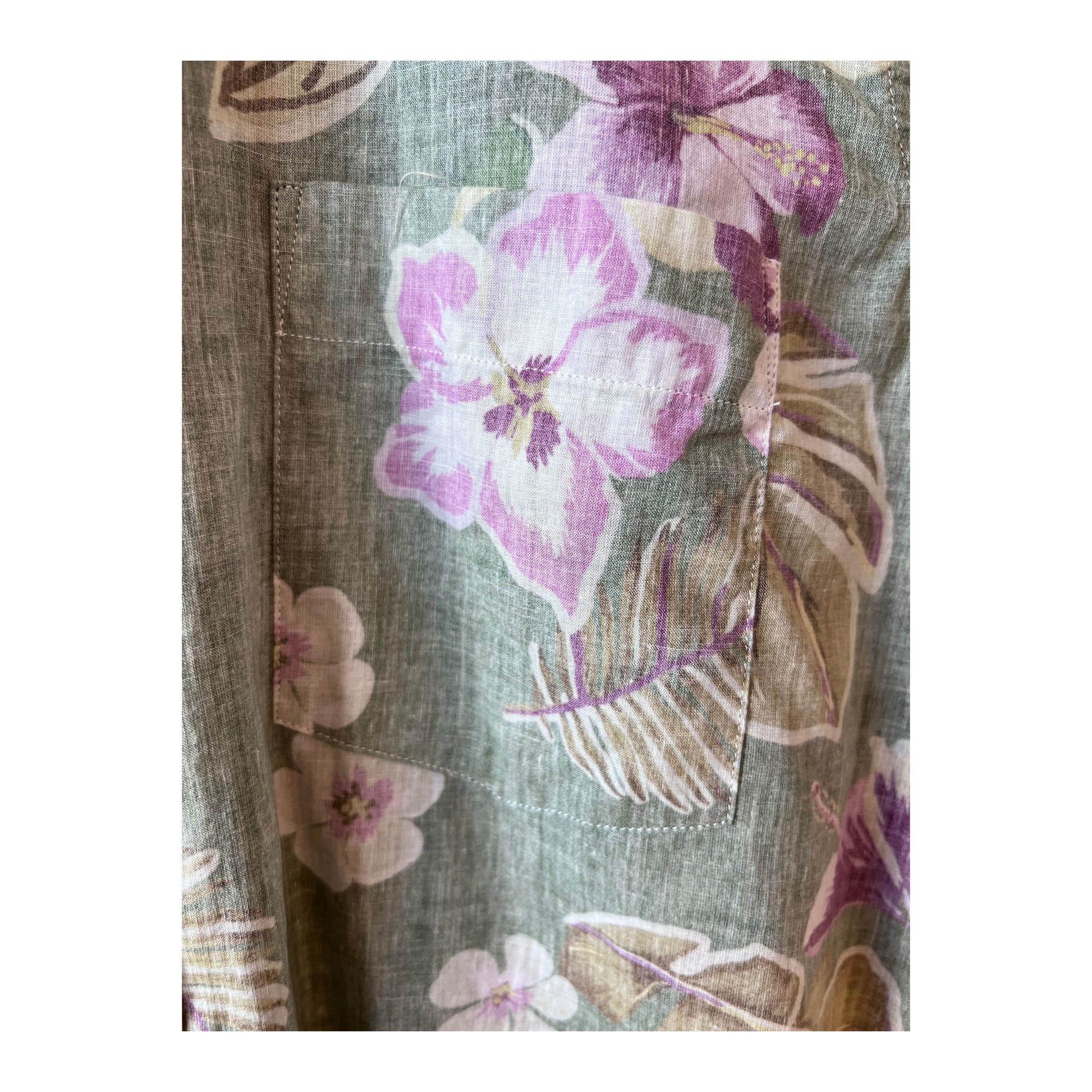 Men's Hartford Hawaiian print cotton shirt in army green, featuring a vibrant floral pattern and casual fit.