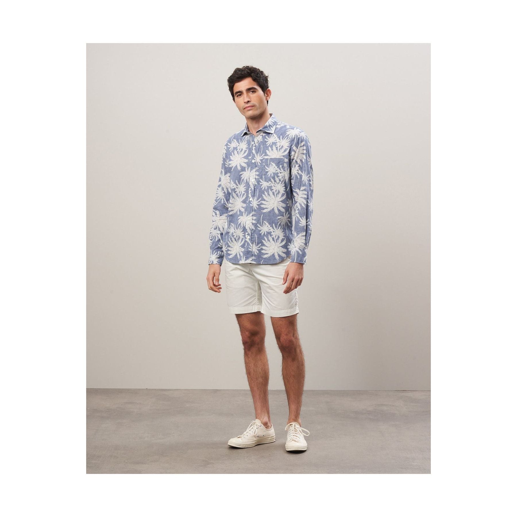 Navy men's cotton shirt with Paul Palm Tree print by Hartford Men's, featuring a casual, tropical-inspired design.