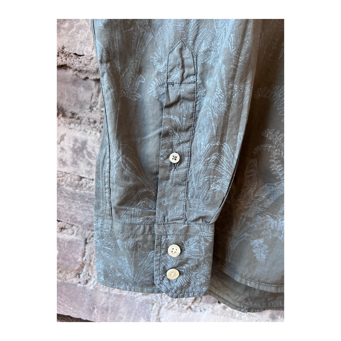 Men's olive cotton shirt with palm tree print by Hartford Men's, featuring a casual, relaxed fit and tropical-inspired design.