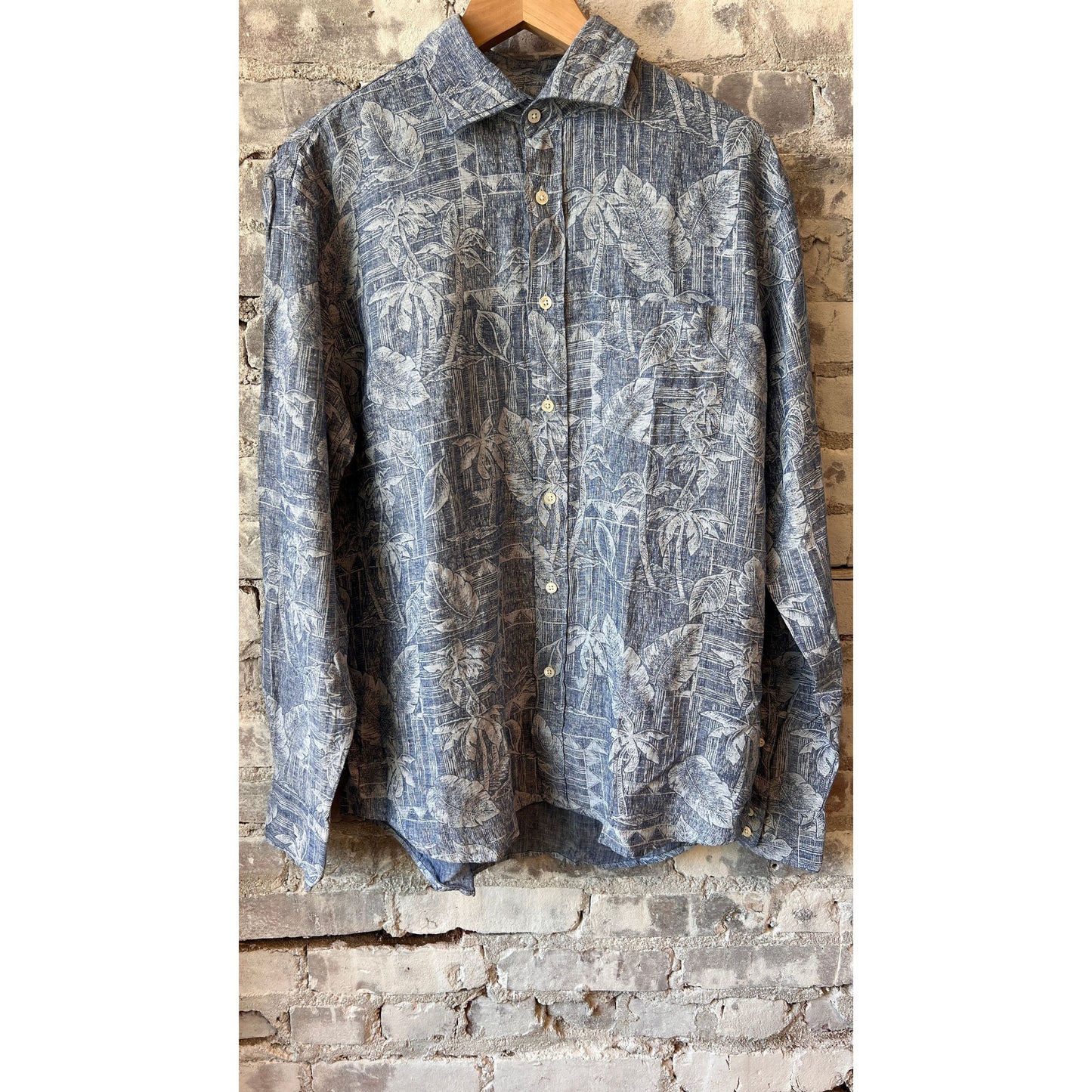 Men's Paul Woven Shirt by Hartford Men's in blue and white palm print, featuring a casual woven fabric and button-down style.