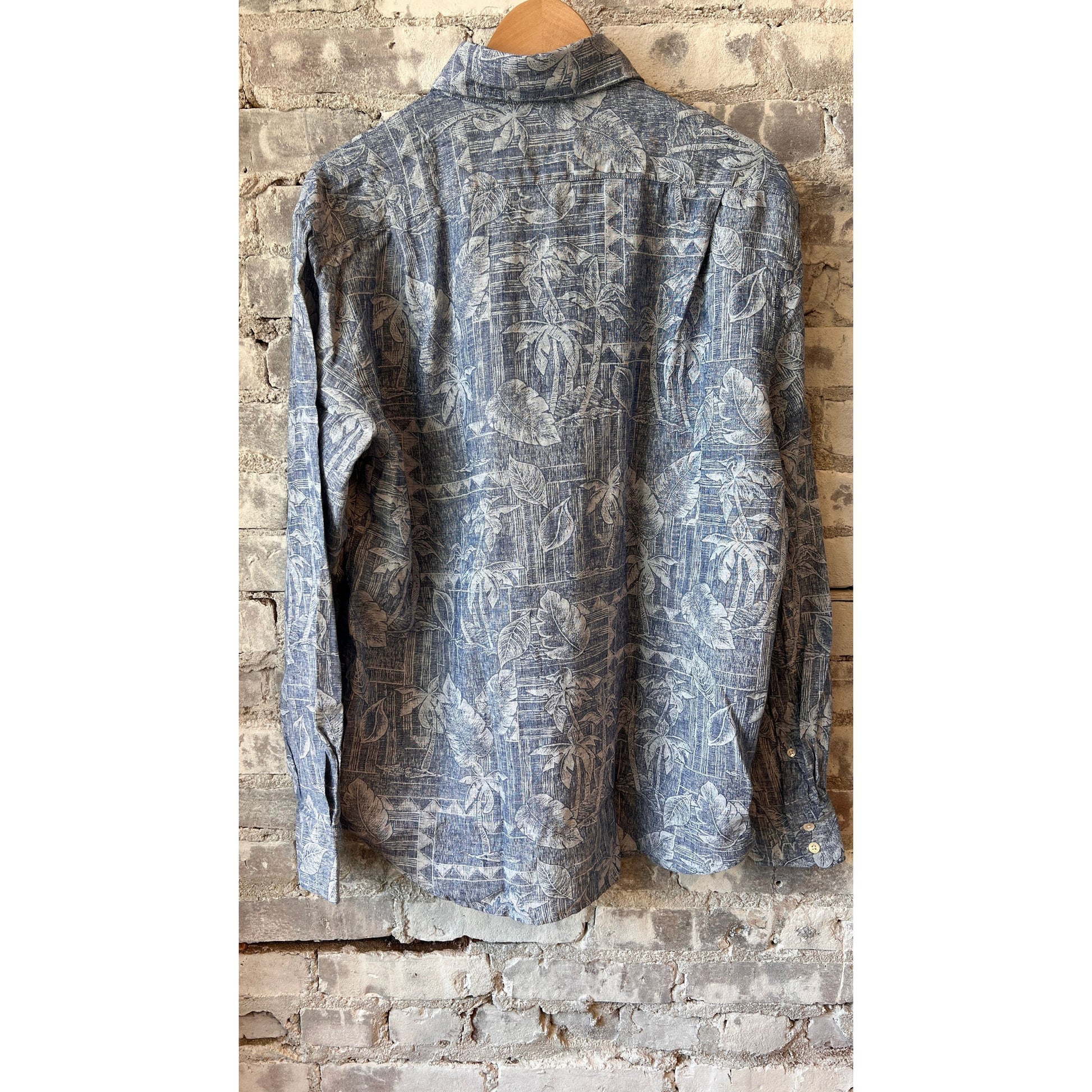Men's Paul Woven Shirt by Hartford Men's in blue and white palm print, featuring a casual woven fabric and button-up design.