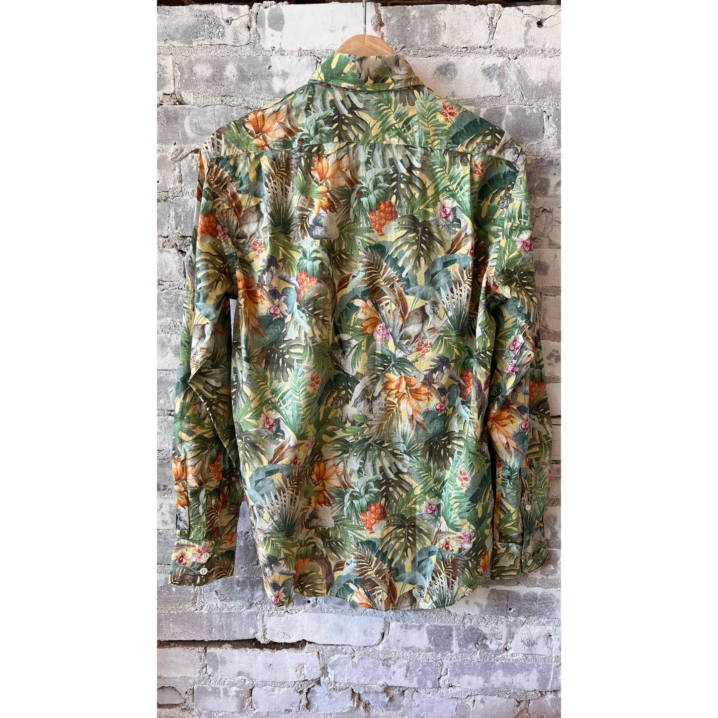 Men's Paul Woven Shirt in Jungle print by Hartford Men's, featuring lightweight fabric and stylish jungle-inspired design.