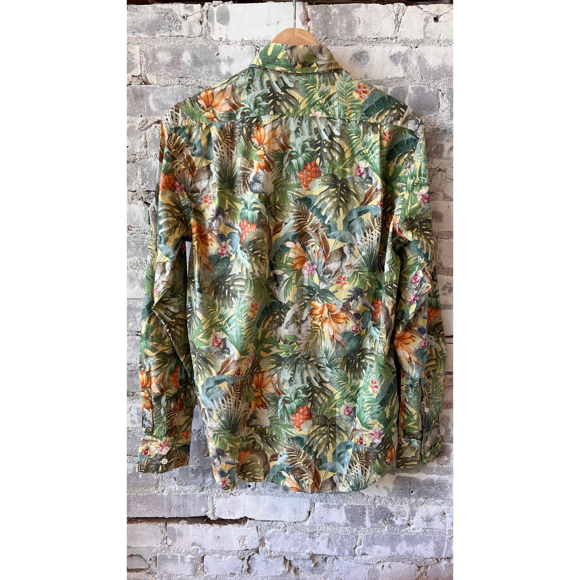 Men's Paul Woven Shirt in Jungle print by Hartford Men's, featuring lightweight fabric and stylish jungle-inspired design.