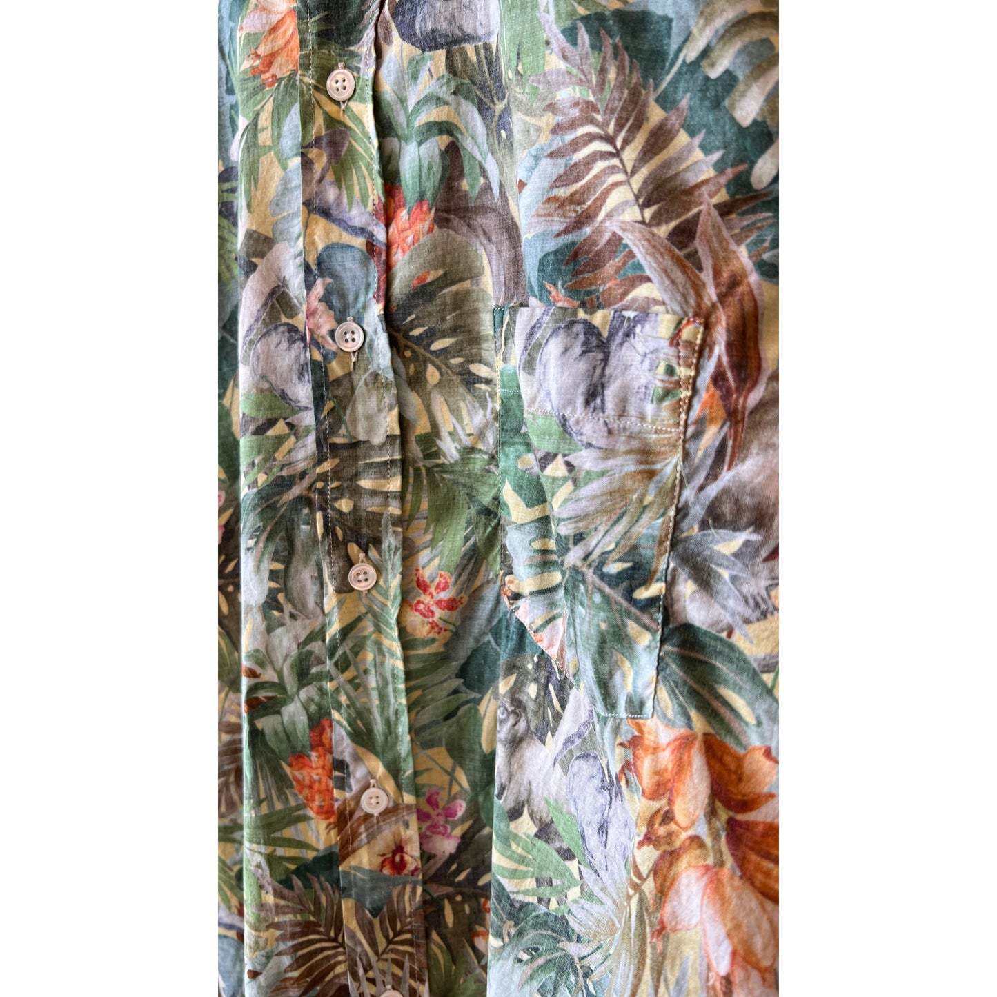 Men's Paul Woven Shirt in Jungle print by Hartford Men's, featuring a lightweight, stylish woven fabric with a jungle-inspired pattern.