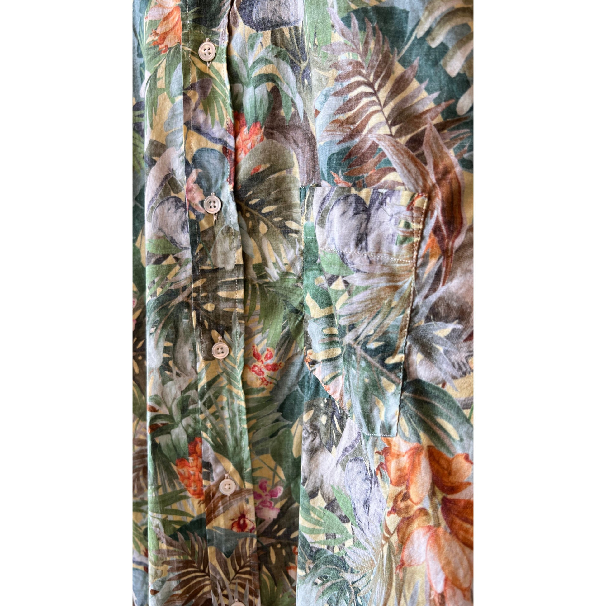 Men's Paul Woven Shirt in Jungle print by Hartford Men's, featuring a lightweight, stylish woven fabric with a jungle-inspired pattern.