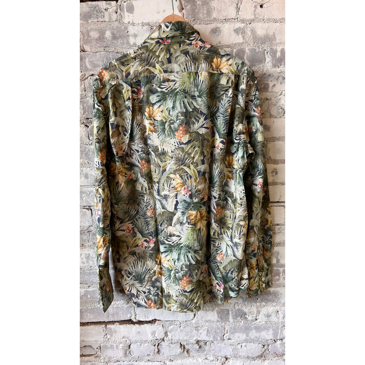 Hartford Men's Paul Woven Shirt in navy and green jungle print, lightweight casual shirt with button-up front.