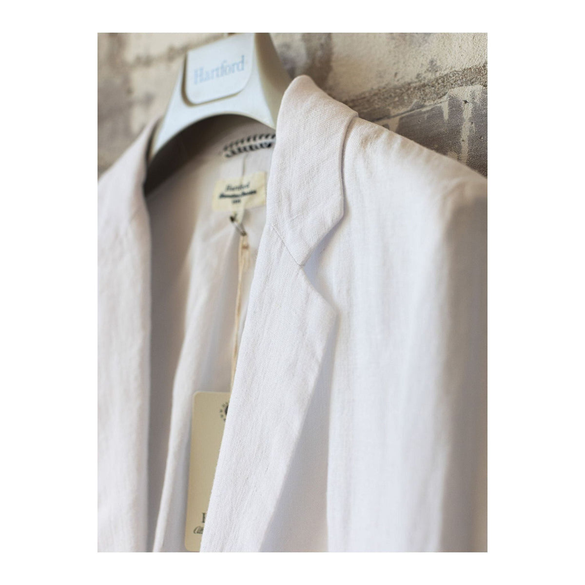White Virna linen jacket for women by Hartford Women's, shown as a stylish blazer with a tailored fit and classic design.