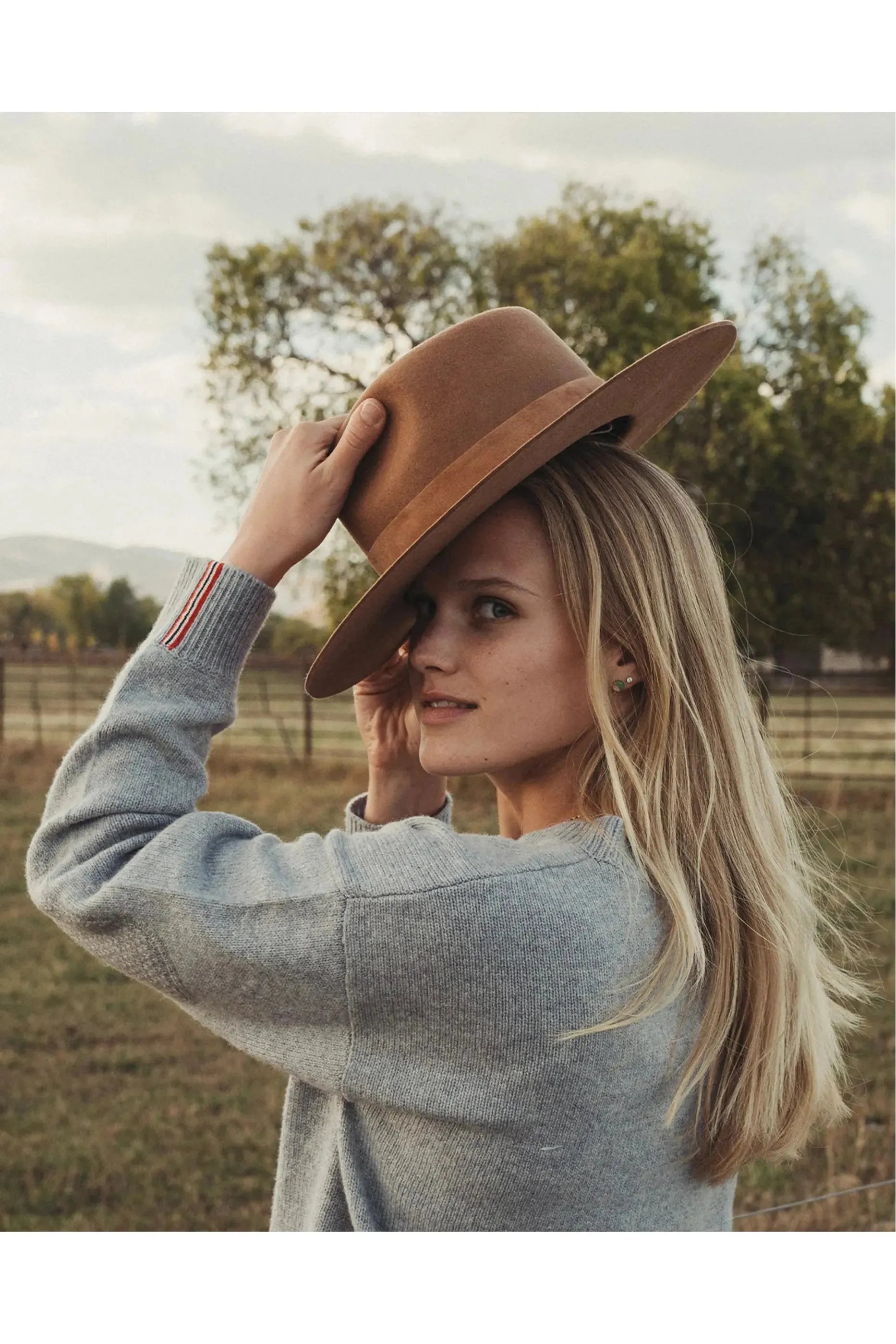 Women's Lodge Sweater - Huskey Grey - DUNE + SALT