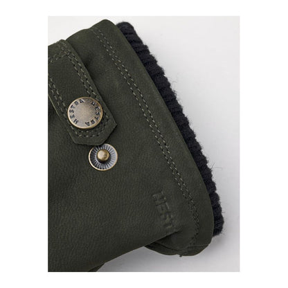 Men's Bergvik Hestra glove in bottle green, featuring durable leather and warm lining for cold weather.