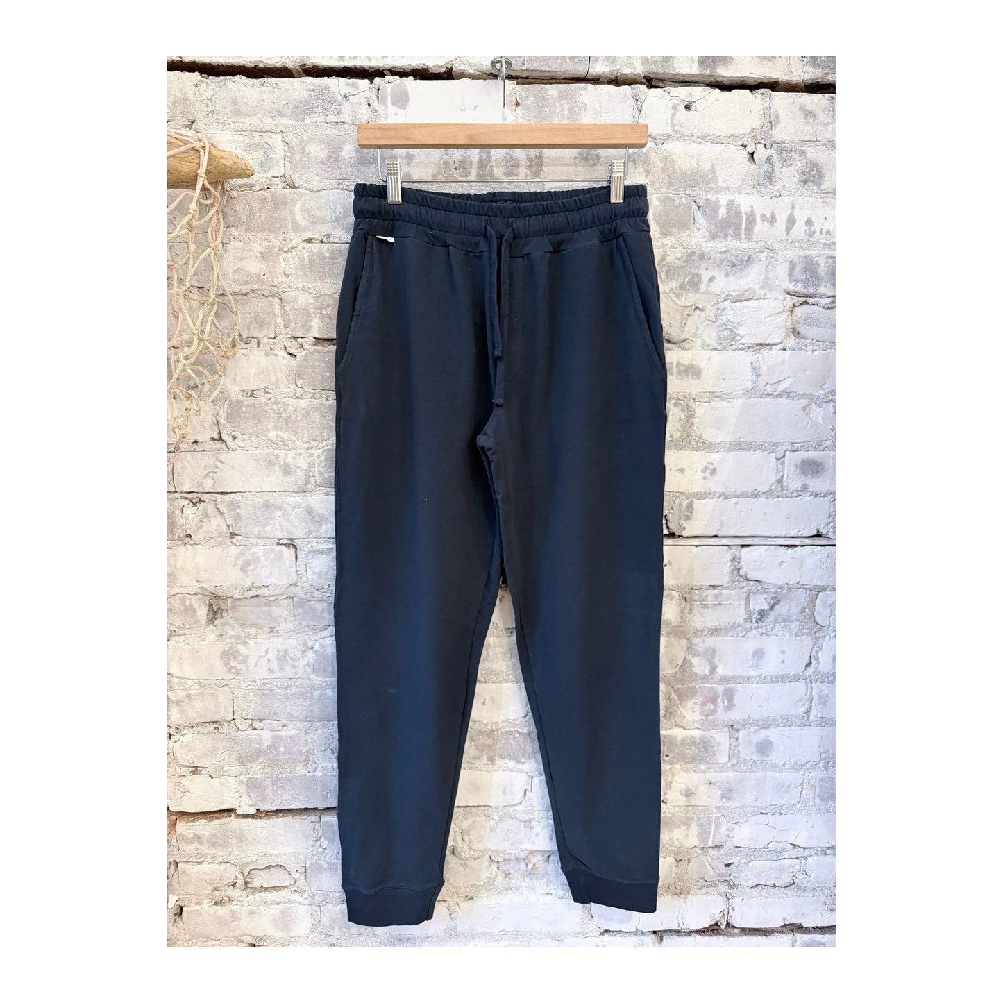 Men's navy IF Jogger pants by 04651, featuring a comfortable fit and casual style, shown in this image.