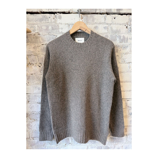 Men's NN07 Jacobo boucle yarn sweater in demitasse color, featuring a cozy knit with textured boucle fabric.