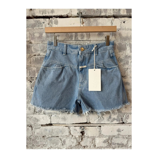 Light blue women's Jocy-X denim shorts by Closed Women's, showing a casual fit and distressed details on the front.