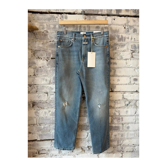 Mid blue Jonta Relaxed Jean for women by Closed Women's, casual fit denim pants with classic five-pocket design.