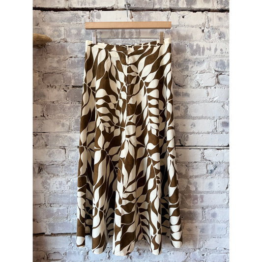 Hartford Women's Joyce woven skirt in raw white and brown, featuring a textured pattern and relaxed fit.