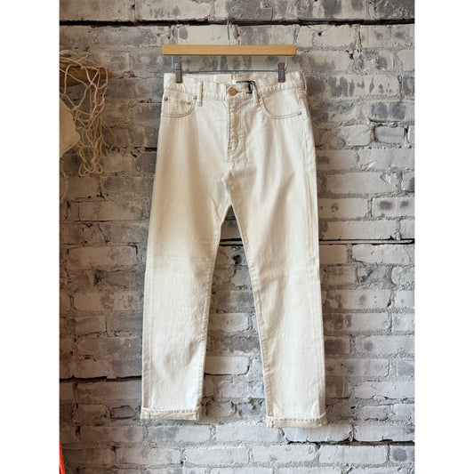 Women's Moussy Keane Slim Straight Jean in white, showcasing a fitted denim style with classic five-pocket design.