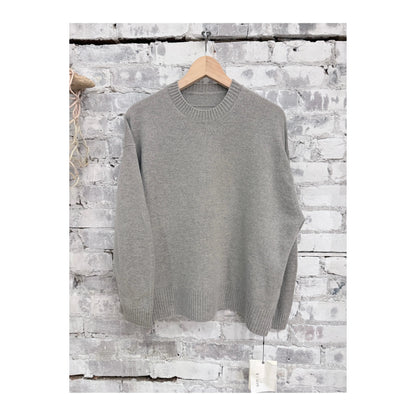 Women's Heather Grey V::Room Merino Jersey Knit Crewneck sweater, long-sleeve merino wool top, casual and comfortable.
