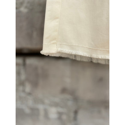 Women's G1 Women's Market Capri in white, stylish and comfortable cropped pants with a clean, modern look.