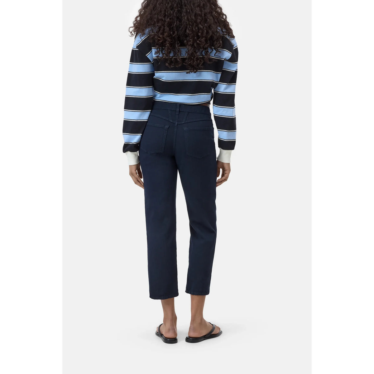 Women's Milo Straight Pants in Dark Night by Closed, featuring a sleek fit and classic design, shown on a model.