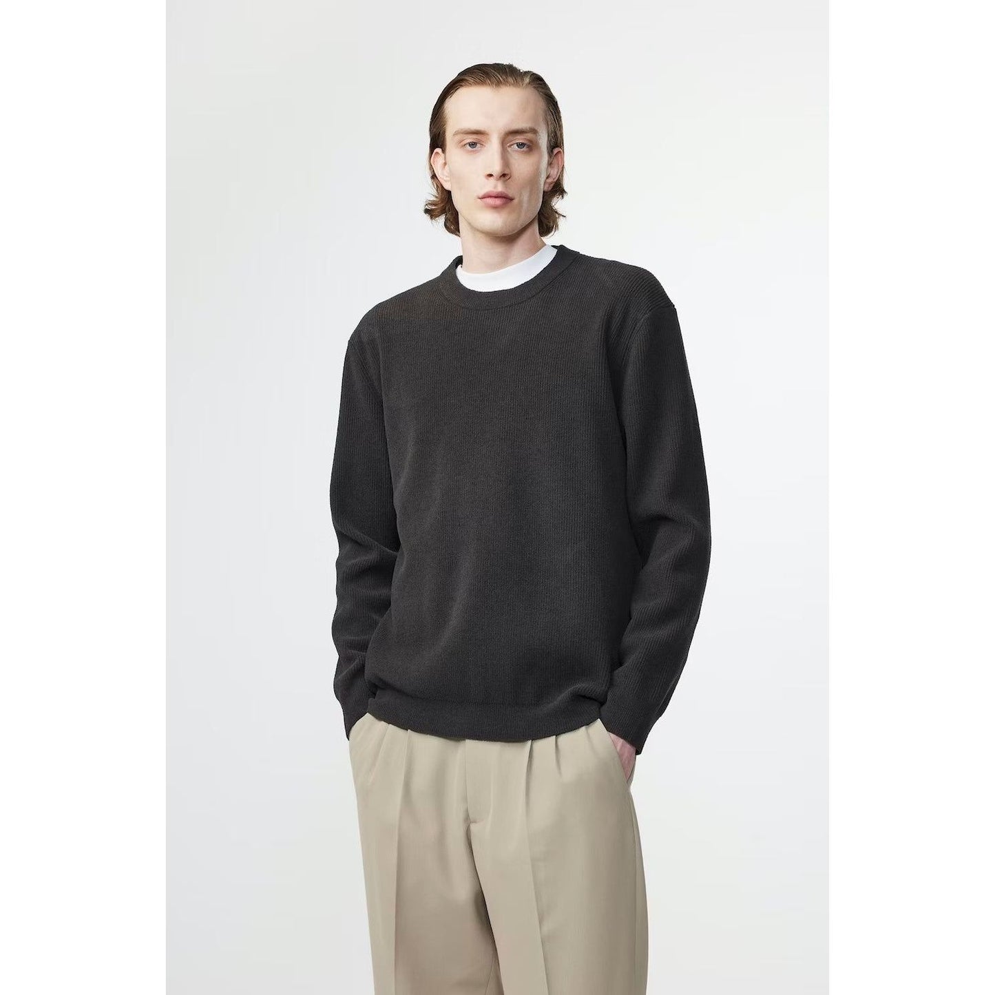 Men's NN07 Danny Sweater in Dark Army, featuring a cozy knitted fabric and classic crewneck design.